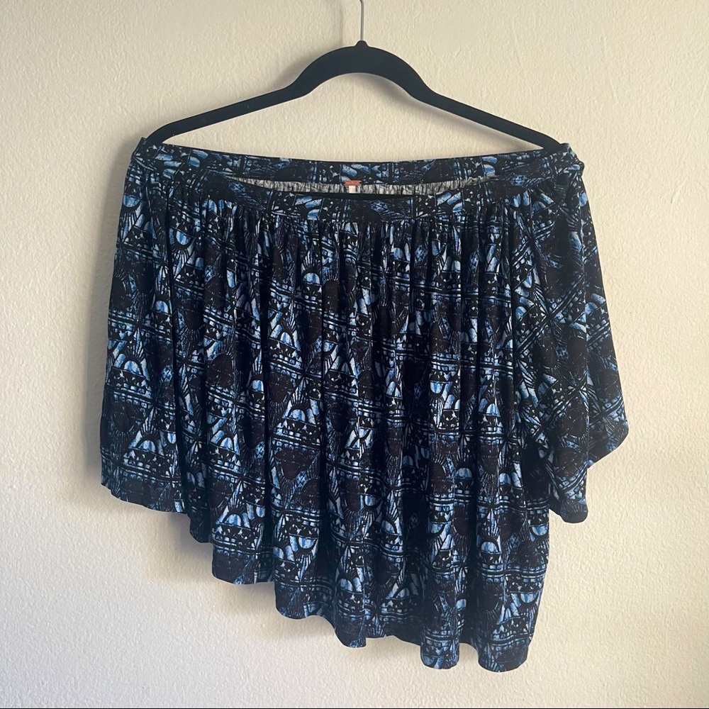 FREEPEOPLE~BRAND NEW w/ Tags~ One Shoulder Top~Small